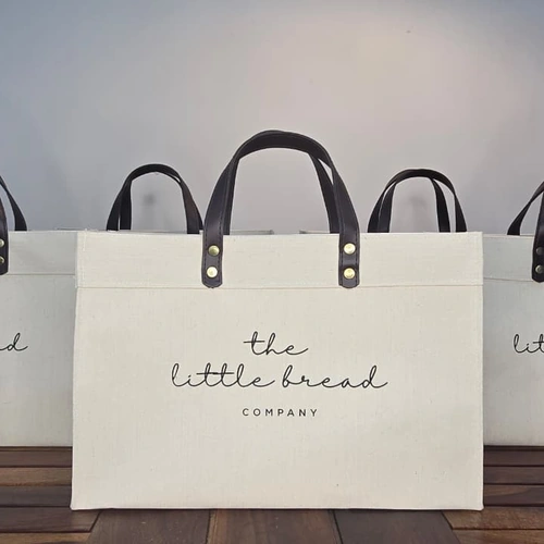Printed Canvas Tote Bag with Leather-Look Handles and Structured Design image 4
