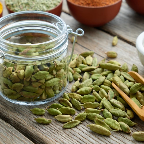 Whole Green Cardamom Pods for Tea, Spice Blends, and Wholesale Supply image 9