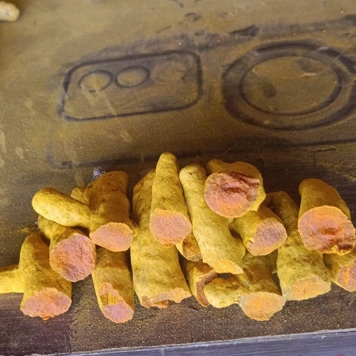 Whole Dried Turmeric Fingers for Spice Milling and Food Manufacturing image 3
