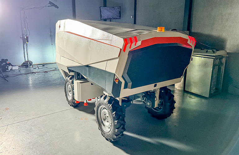 Autonomous cotton picker