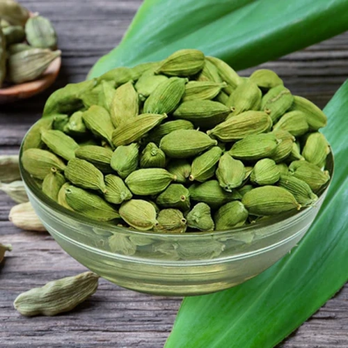 Whole Green Cardamom Pods for Tea, Spice Blends, and Wholesale Supply image 5